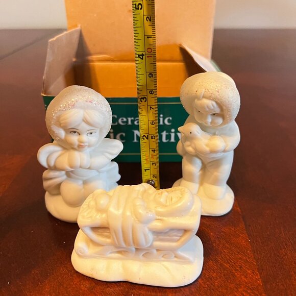 Vintage ceramic artic‎ nativity set of 3 snow baby figure with box - Picture 3 of 6